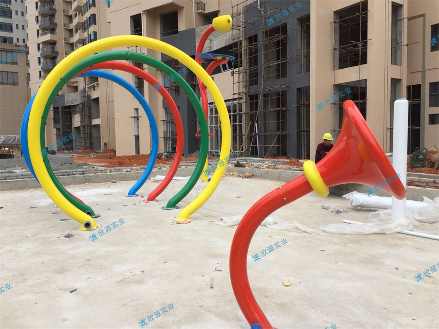 冰斗戏水小品