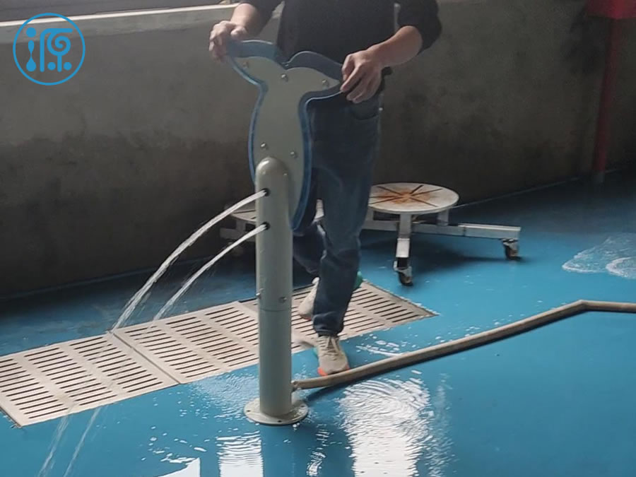 鱼尾水枪